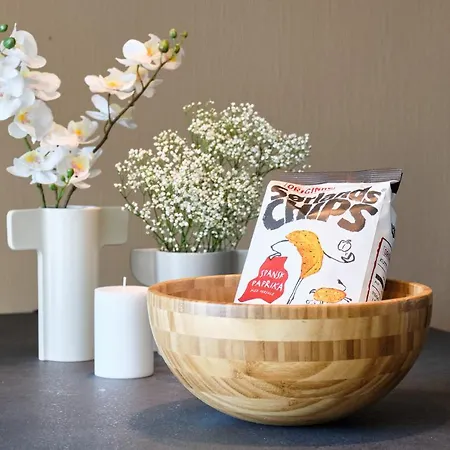 Apartment Sea-kissed Elegance: Your City Retreat Bergen